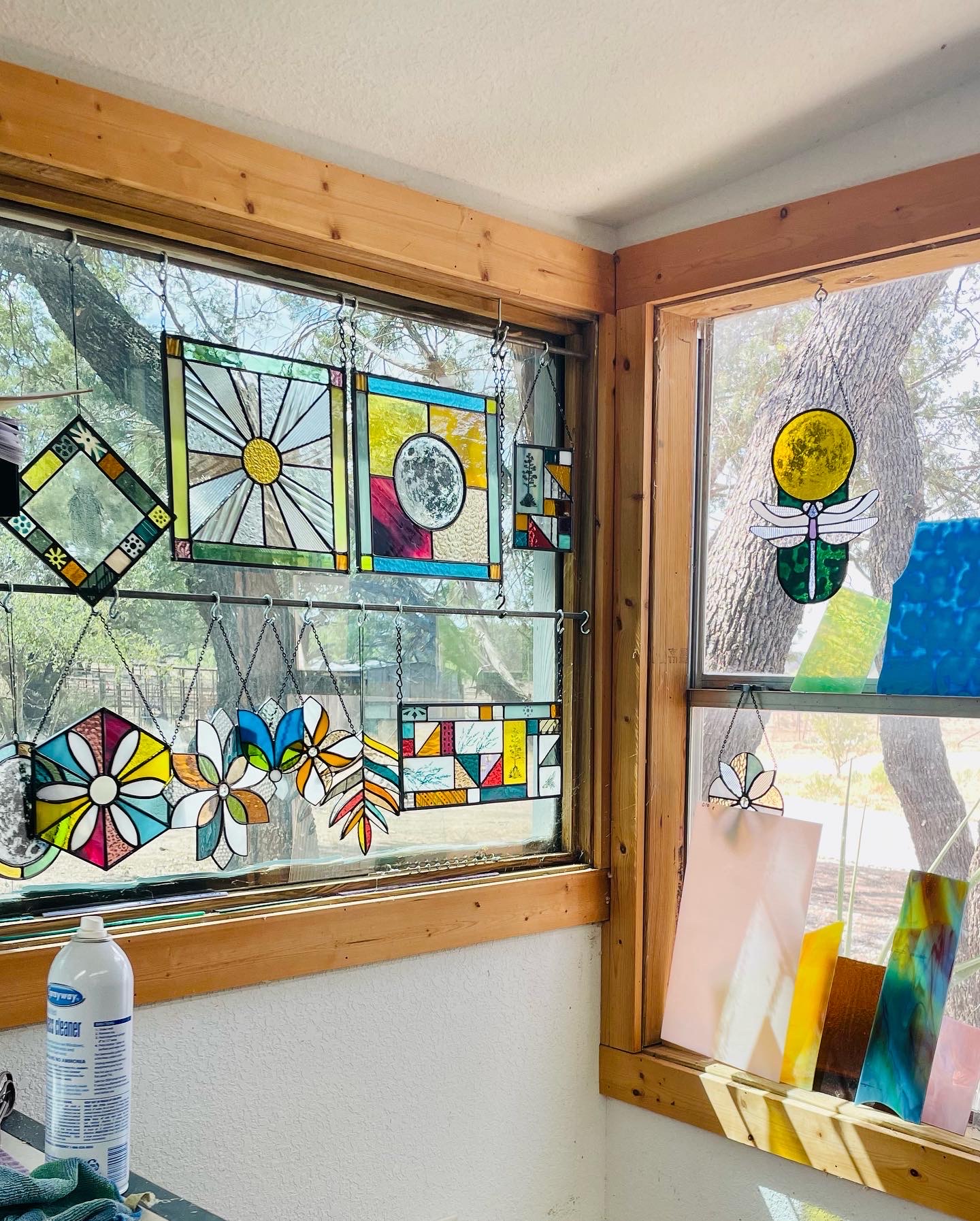 How to (and not to) Do Window Painting - DIY Marta