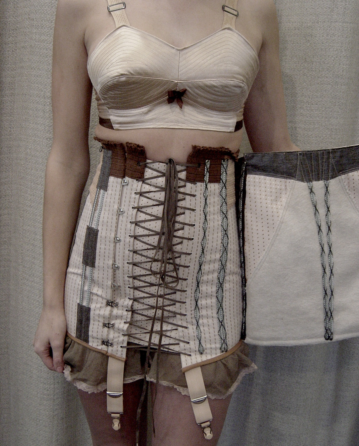 GIRDLE.CORSETS.CORSETORIUM