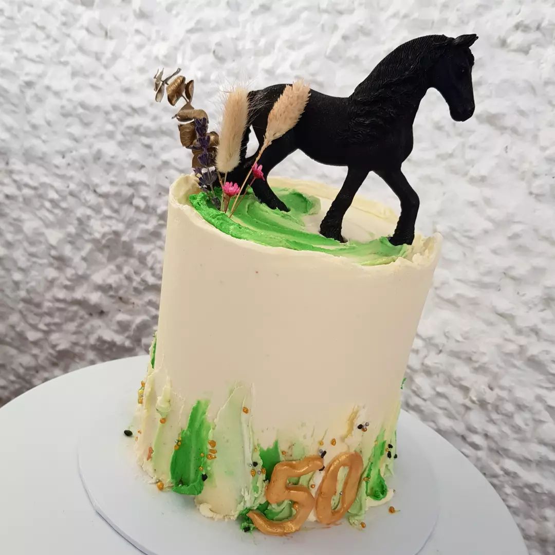 horse cake