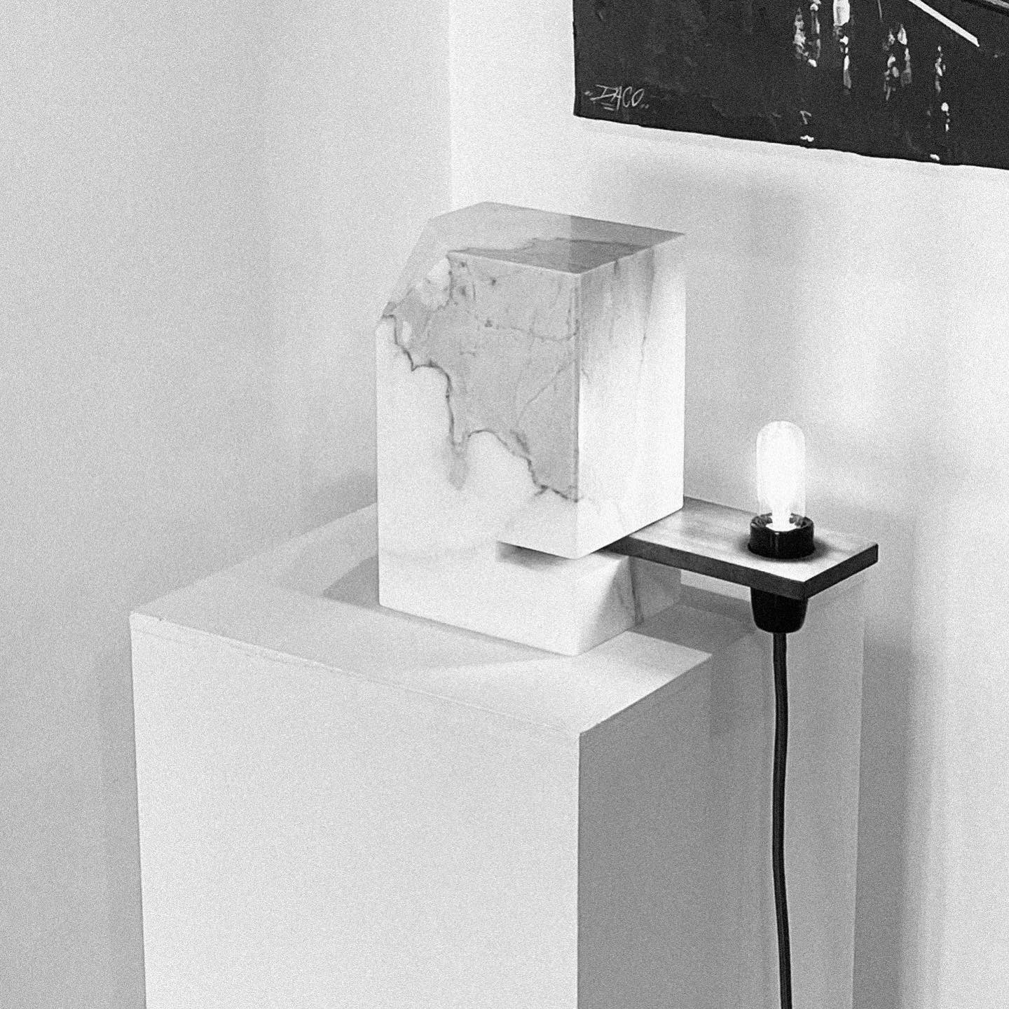 lampe une p&r variable arnaud pohl pr marbre carrare bois salon chambre bureau galerie vanaura versailles