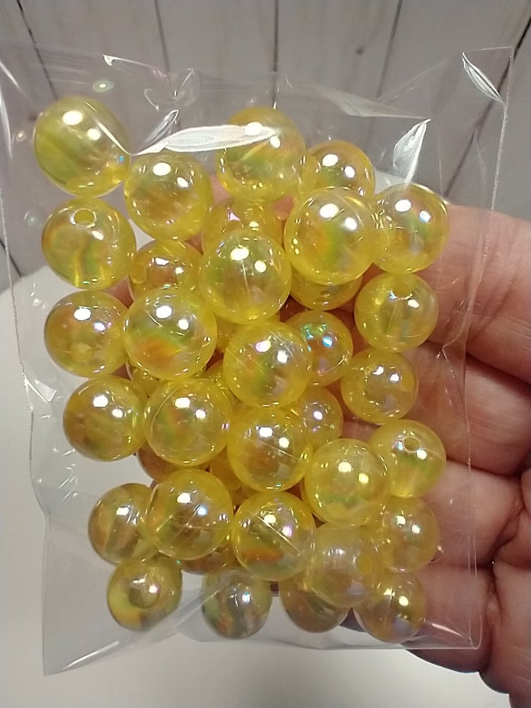 Image of Yellow AB Transparent Beads