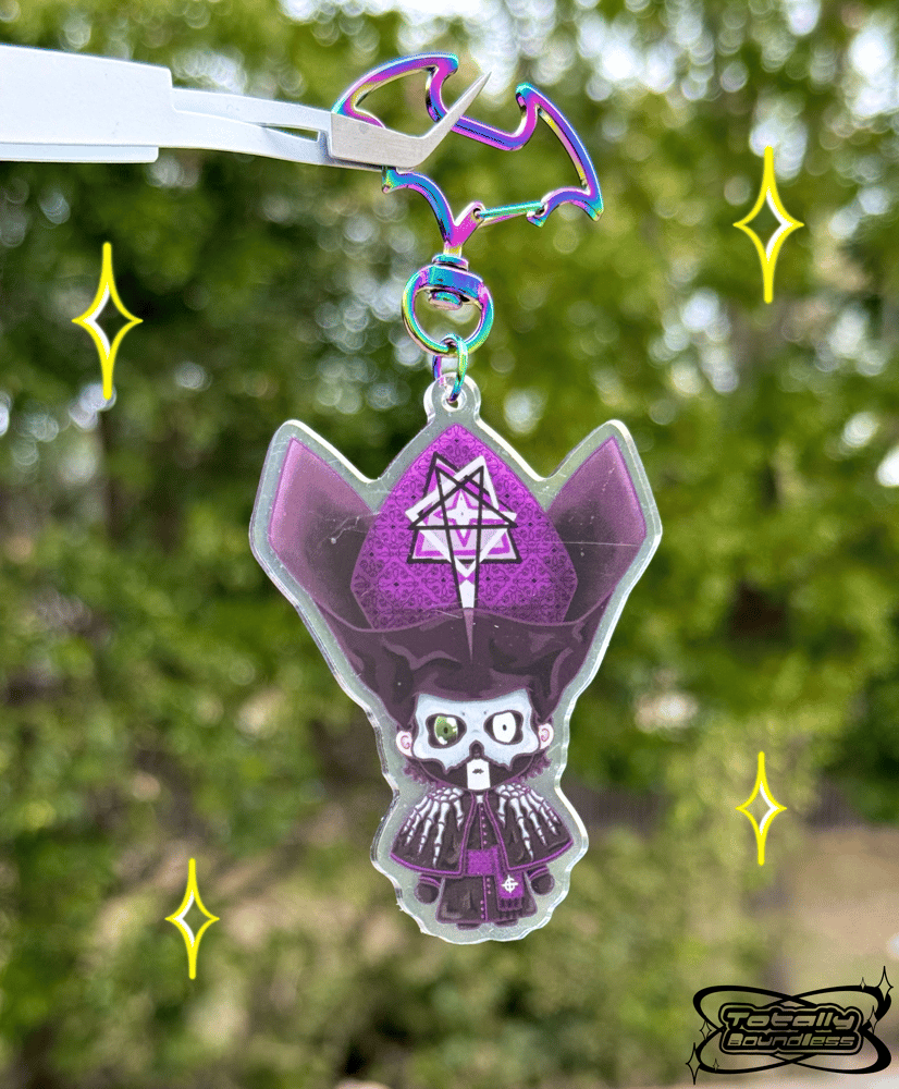 Image of Big Hat V Keychain