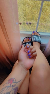  "OG MILF" slides