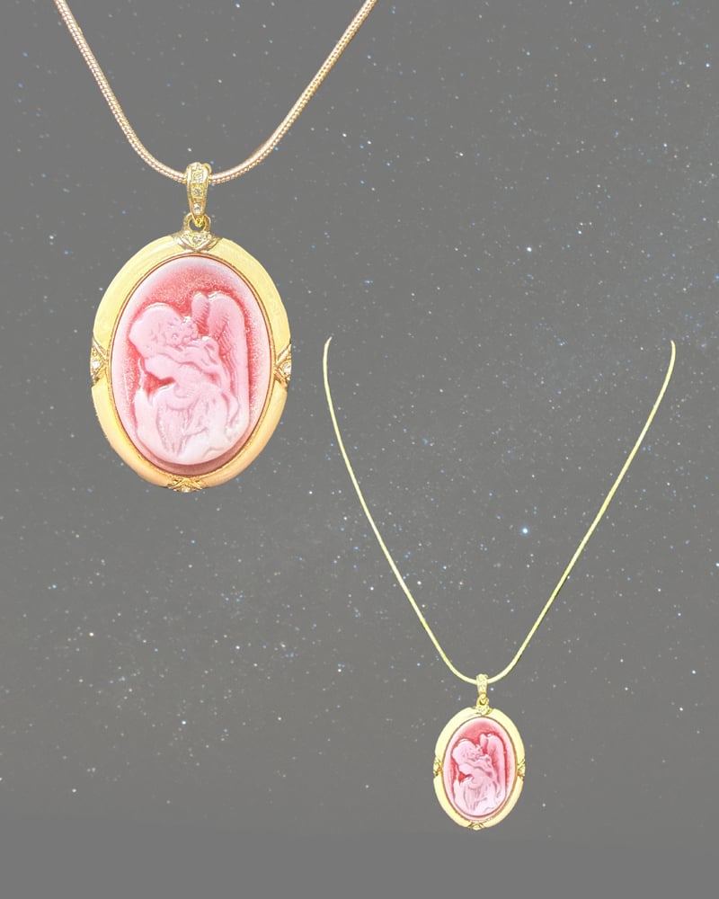 Image of Heavenly Blush Pendant Necklace