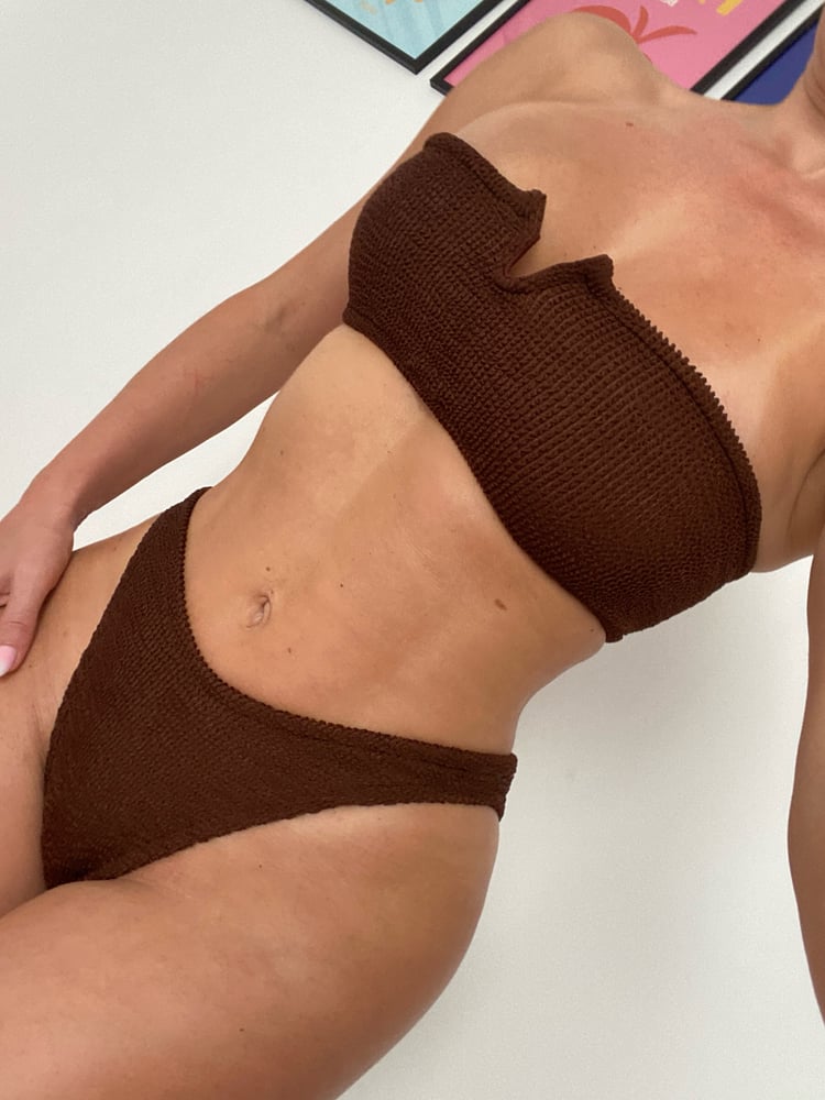 Image of V Wire Simple Bandeau Bikini In Chocolate Brown