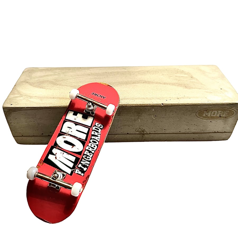 Image of More Fingerboards Concrete Curb