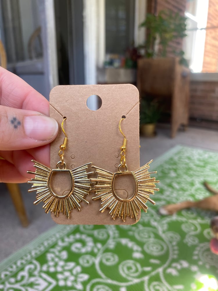 Image of Gold earrings ( pick a pair)