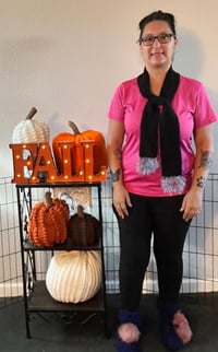 Seed stitch knitted scarf with fun fur fringe