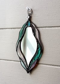 Image 4 of Spring Queen (mini)