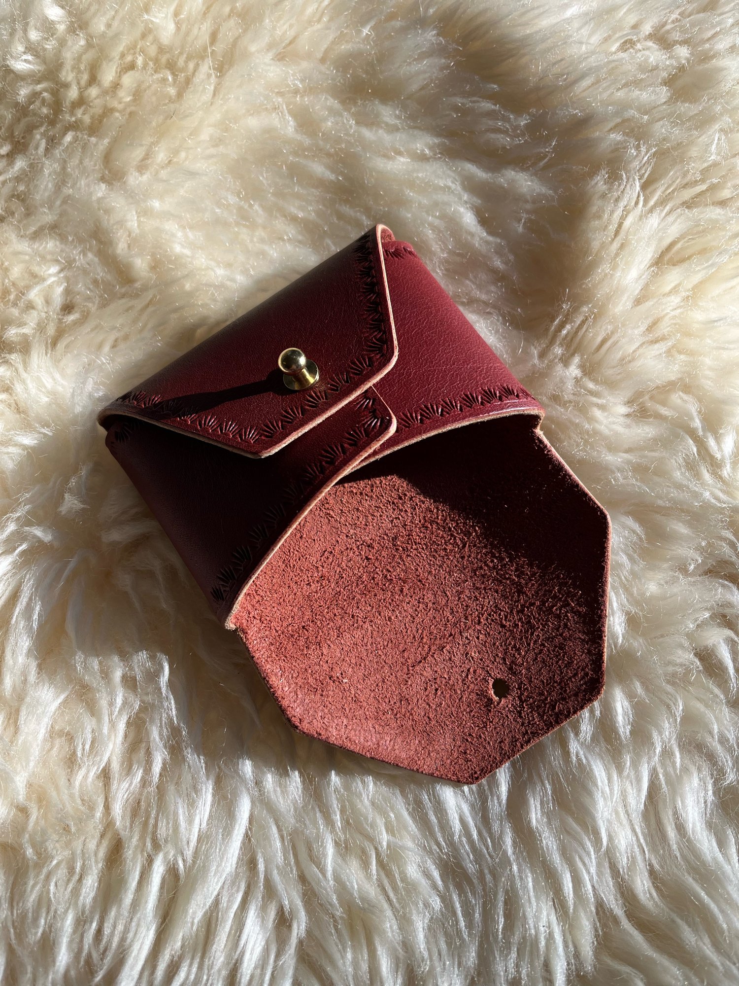 Image of Cambridge Red “No Stitch” Card Wallet