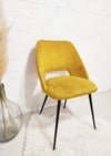 Chaise moumoute jaune