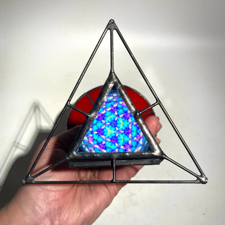 Curious Alice Image 4