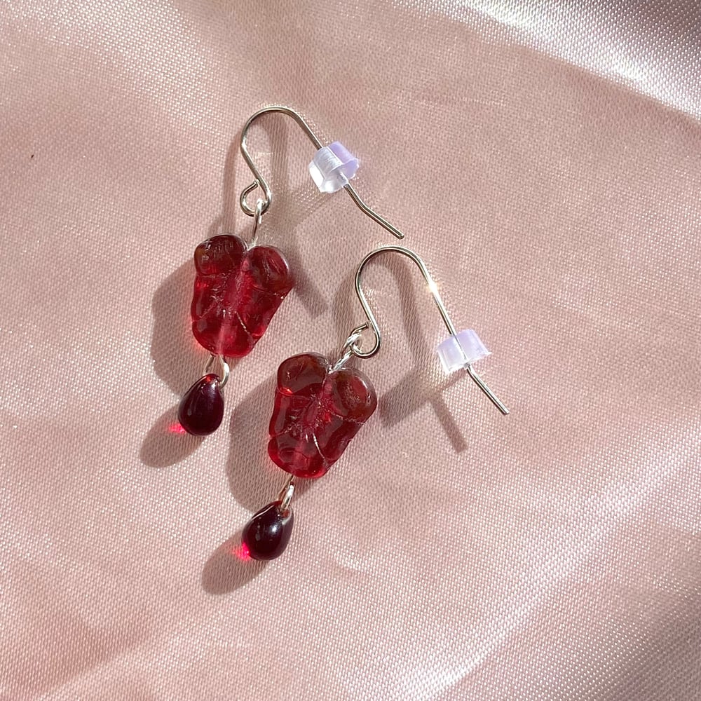 Image of bleeding-hearts flower earrings