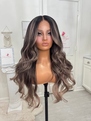 Image of Alessandra luxury (ready to ship)