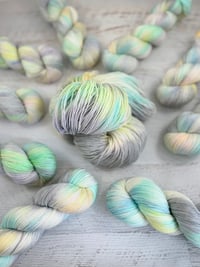 Image 3 of Iridescent-Lite