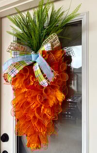 Image 4 of Carrot Wreath
