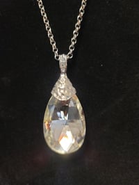 Image 2 of Necklace/Earring Set - silver, large "diamond"