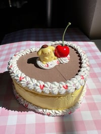 Image 3 of 💛 Pom Pudding Fake Cake Jewelry Box 💛