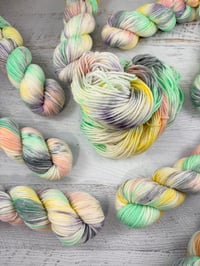 Image 5 of Iridescent, W