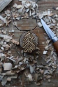 Image 1 of Oak leaf.. 