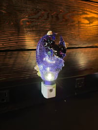 Image 1 of Dichro Claw Night Light