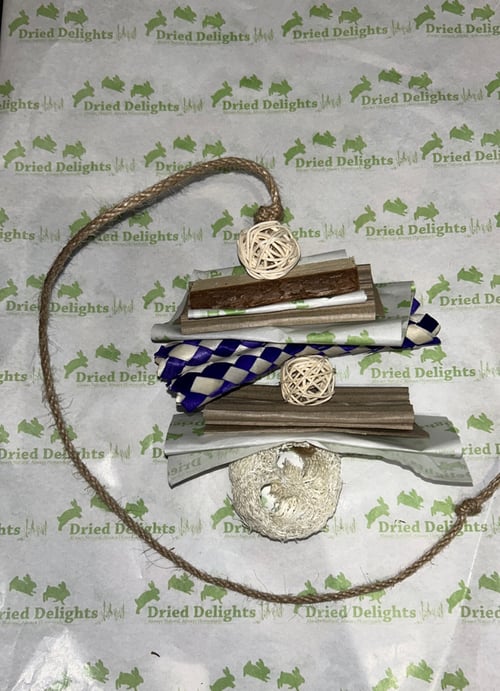 Image of Dried Delights Recycled Enrichment Toy (and make your own option)