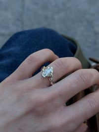 Image 3 of Ring “wavy marquis”