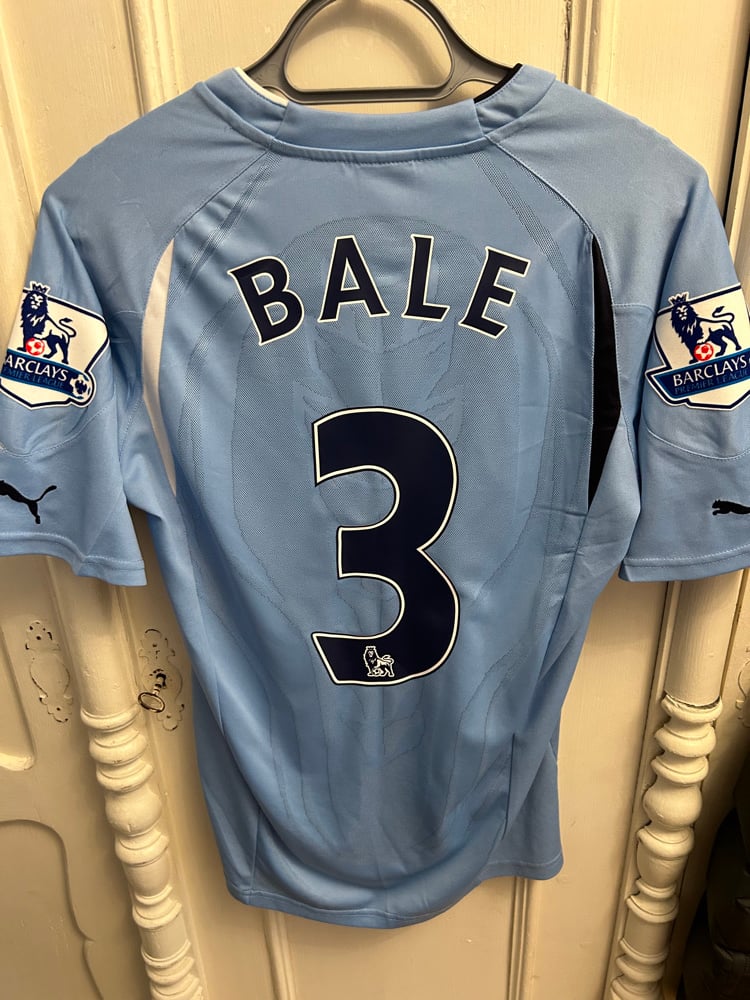 Image of Tottenham Hotspur “BALE 3” 2010/11 Away Shirt + PL patches (S)