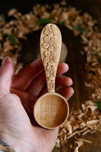 Image 1 of Primrose Flower Scoop