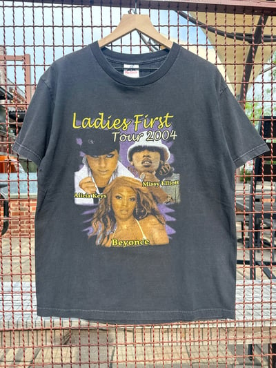 Image of LADIES FIRST TOUR 2004 CONCERT TEE, SIZE: LARGE