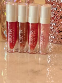 Image 2 of Valentine's Day set