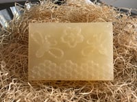 Image 2 of Banana Floral Honeybee Glycerin Body Bar