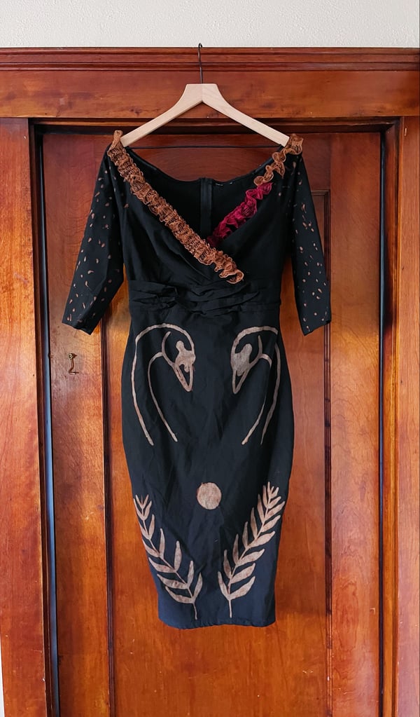 Image of SWANS WIGGLE DRESS