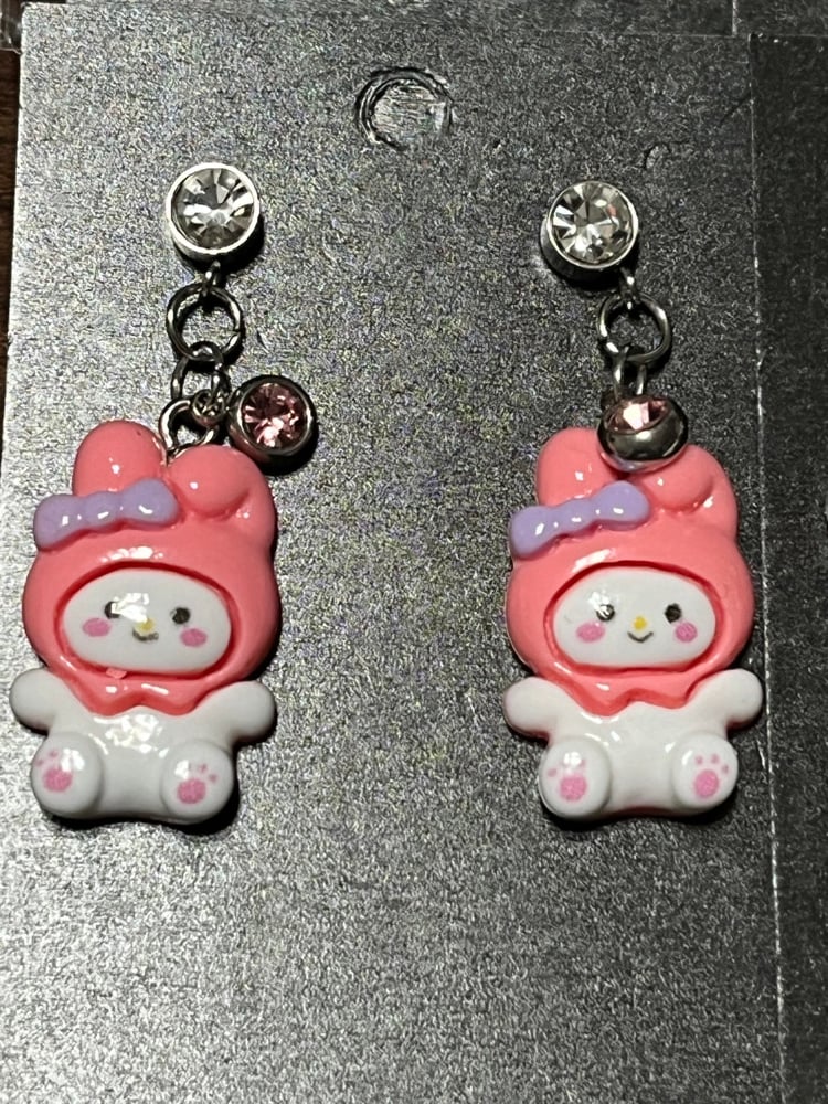Image of hello kitty earrings 