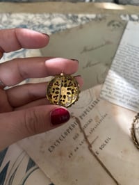 Image 5 of Broche en pomponne, cuivre et zircon, du XIXème siècle 