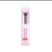 Image 2 of Beauty creations RC11 Tapered Highlighter brush