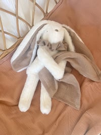 Image 4 of  LAPIN TOUT DOUX FOURRURE GRAND MODÈLE 