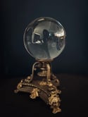 Boule de cristal de 11cm et son support en bronze, 1910-20