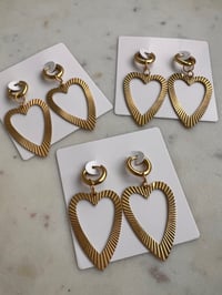 Image 2 of HEART BEAM EARRINGS ON MINI HOOP