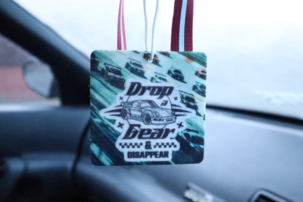 Image of Drop a gear and disappear 