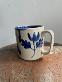 Image 2 of she and he (with crack, but u can drink from it easy peasy)