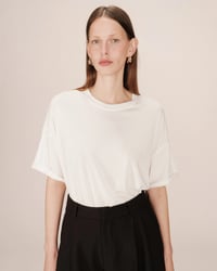 Image 1 of Camiseta Santo Marfil