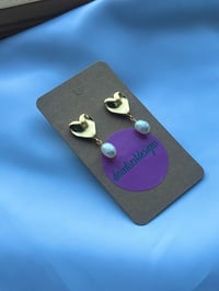 Image 2 of Hammered Heart Studs with Pearl Drop
