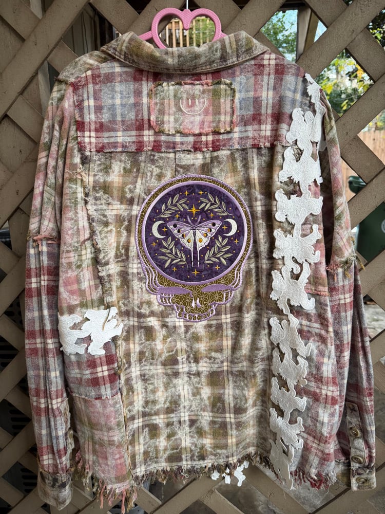 Image of Size Small Oversized women’s flannel