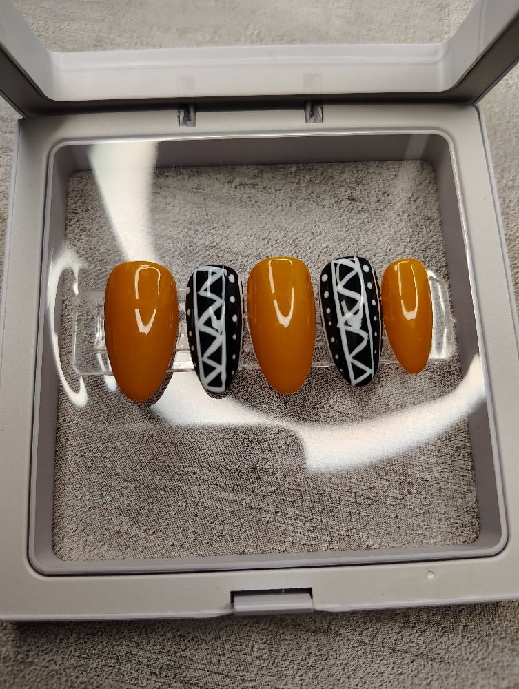 Image of Safari Heat Tribal Print Set