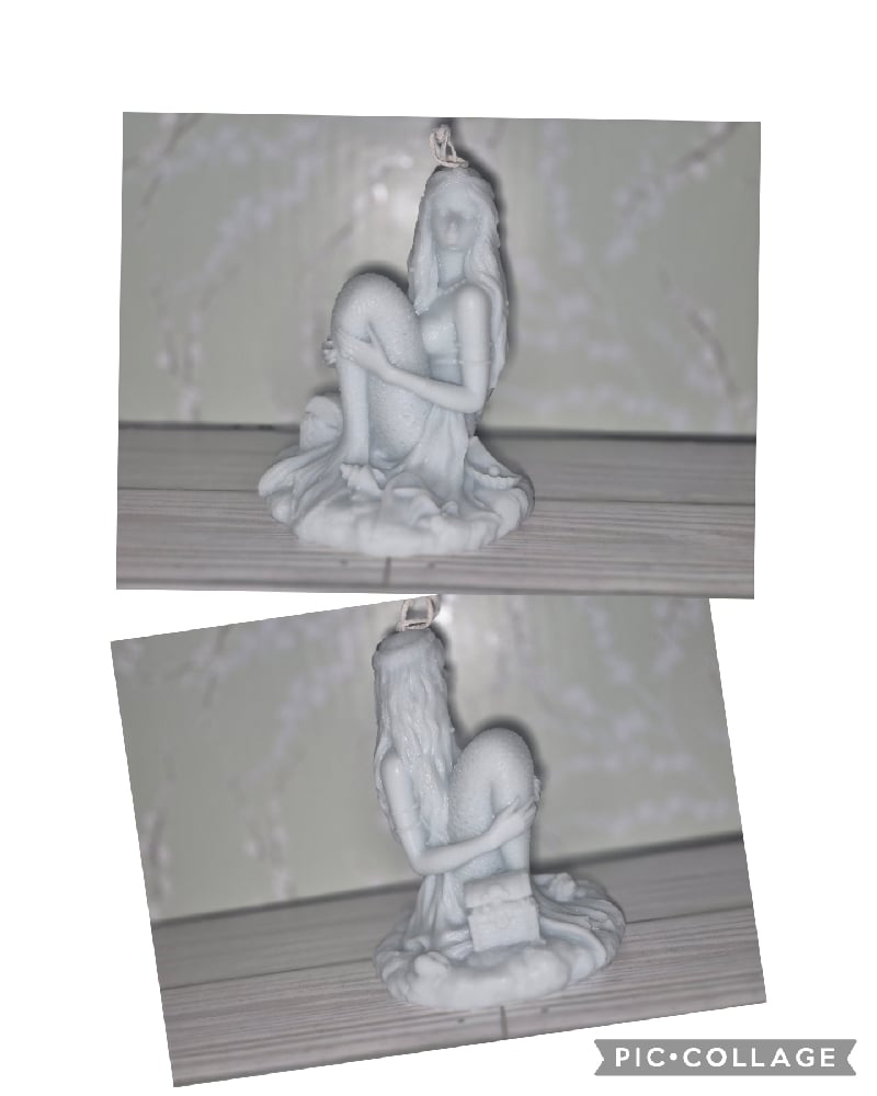 Image of Siren's song candle.