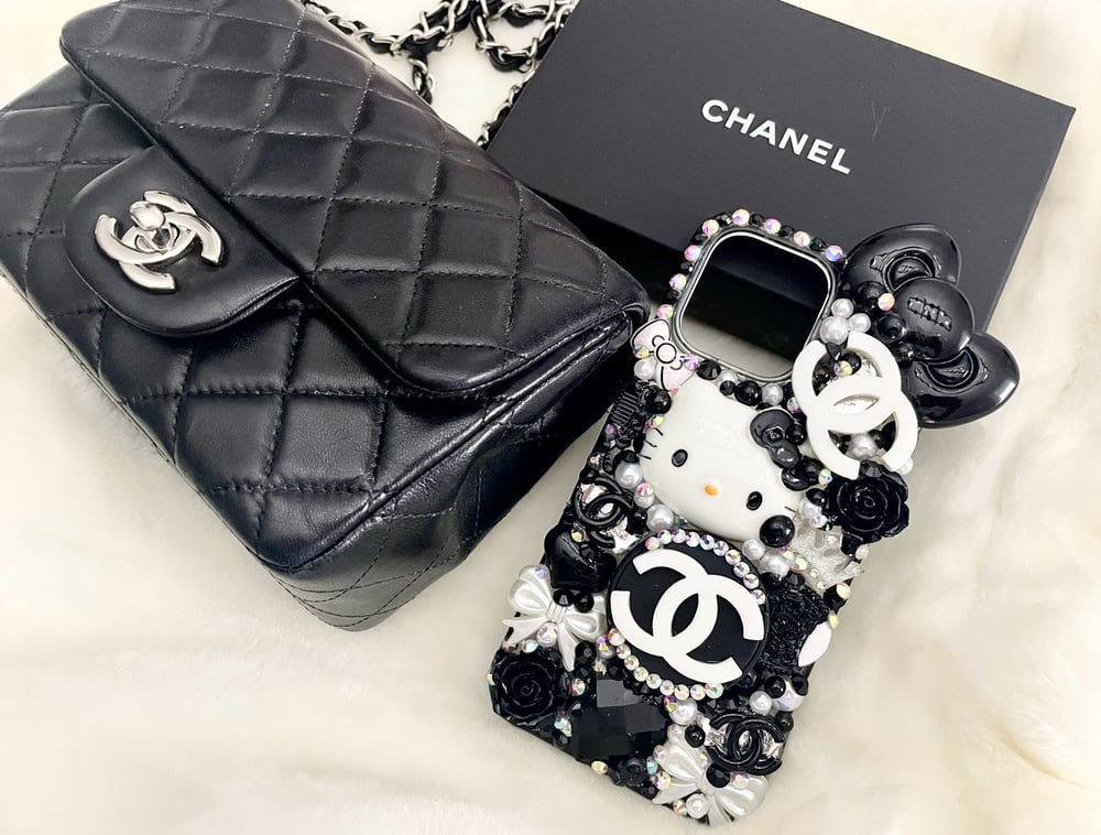 Gorgeous Black White Kitty Phone Case