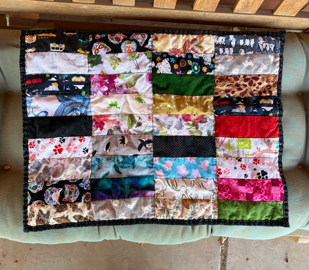 Image of Large Patchwork Cat Quilt