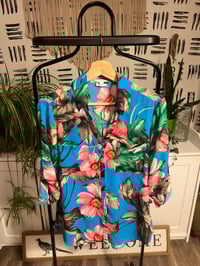 Image 1 of Exoress printed top