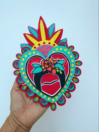 Image 1 of FRIDA MILAGRITO CORAZON SVG / ARCHIVO DIGITAL